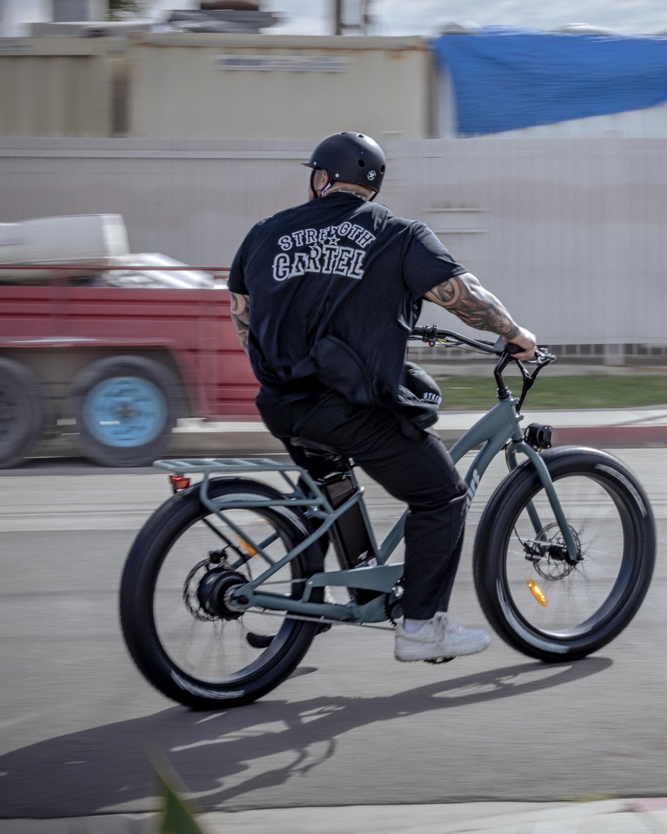 MurfBikes's tweet photo. The Alpha ST is a new FAN FAVORITE… and for good reason ☝️🚲

At 28 mph, the Alpha ST is our fastest in the Murf fleet— the perfect combo of agility and speed 🔥💪 

#UnleashFun #MurfElectricBikes https://t.co/25RsuSEuKB