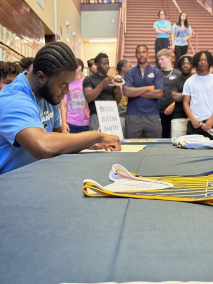 Justin Smith tweet media