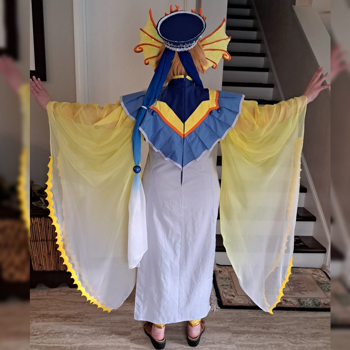 LeafninCosplay's tweet photo. After two months of work, Yui's done! I'm pretty sure half that time was dedicated to the headpiece alone.

It has been great bringing this artwork to life and bringing my own style and flair to it. 

#cosplay #fushigiyuugi https://t.co/jVQ0OCETJv