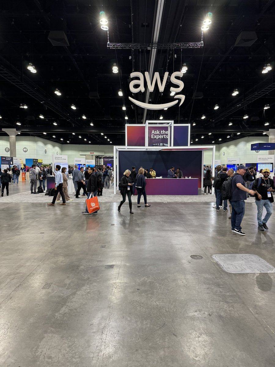 apsyapps's tweet photo. Thank you, Amazon Web Services (AWS)  for the amazing AWS Summit LA! Great to connect with fantastic companies and people while attending insightful sessions.

#aws #awssummitla #apsy #apsyapps https://t.co/t2XWqmz8dj