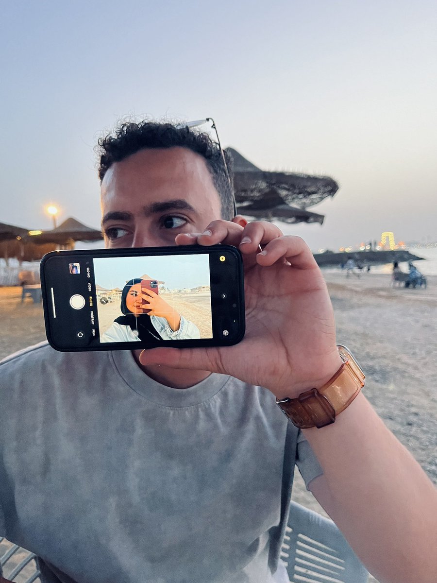 Smrmohamed12's tweet photo. كنت في ديت مع خطيبي https://t.co/1wVyOrb3UM