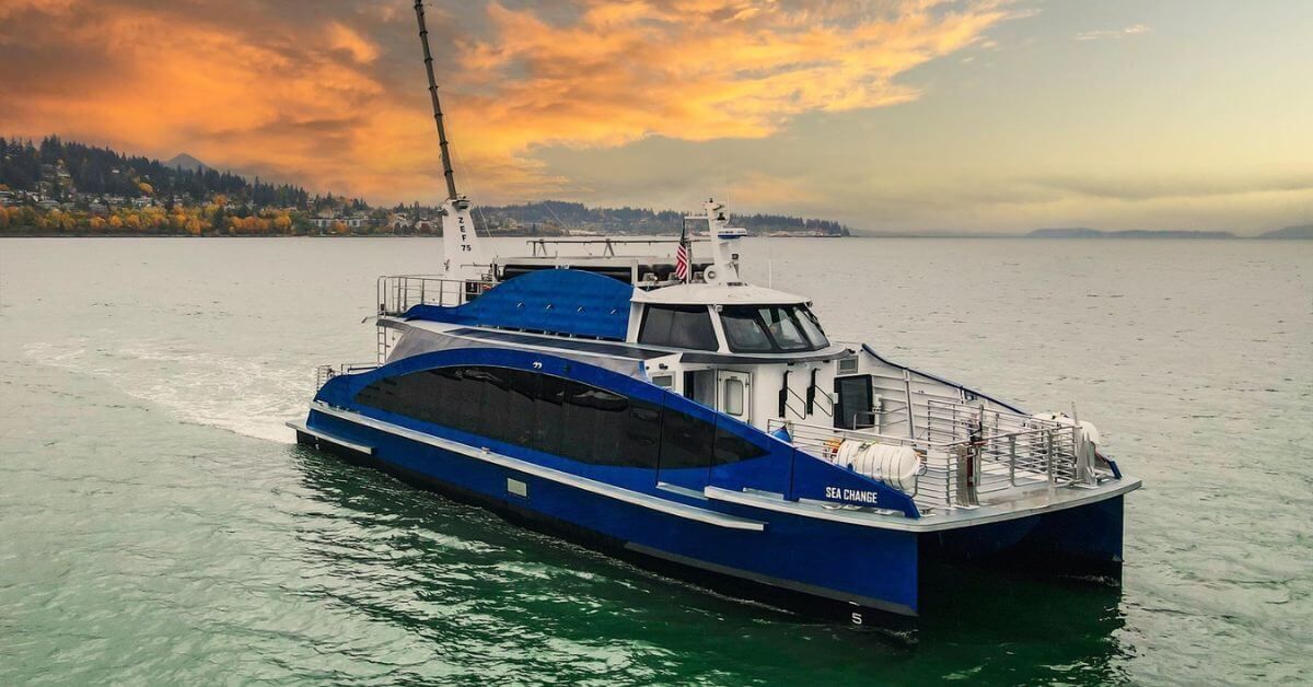 First-of-its-kind hydrogen-powered ferry in the U.S. gets approval to enter service.

Check out this article 👉marineinsight.com/shipping-news/… 

#US #Hydrogen #Ferry #Maritime #MarineInsight #Merchantnavy #Merchantmarine #MerchantnavyShips