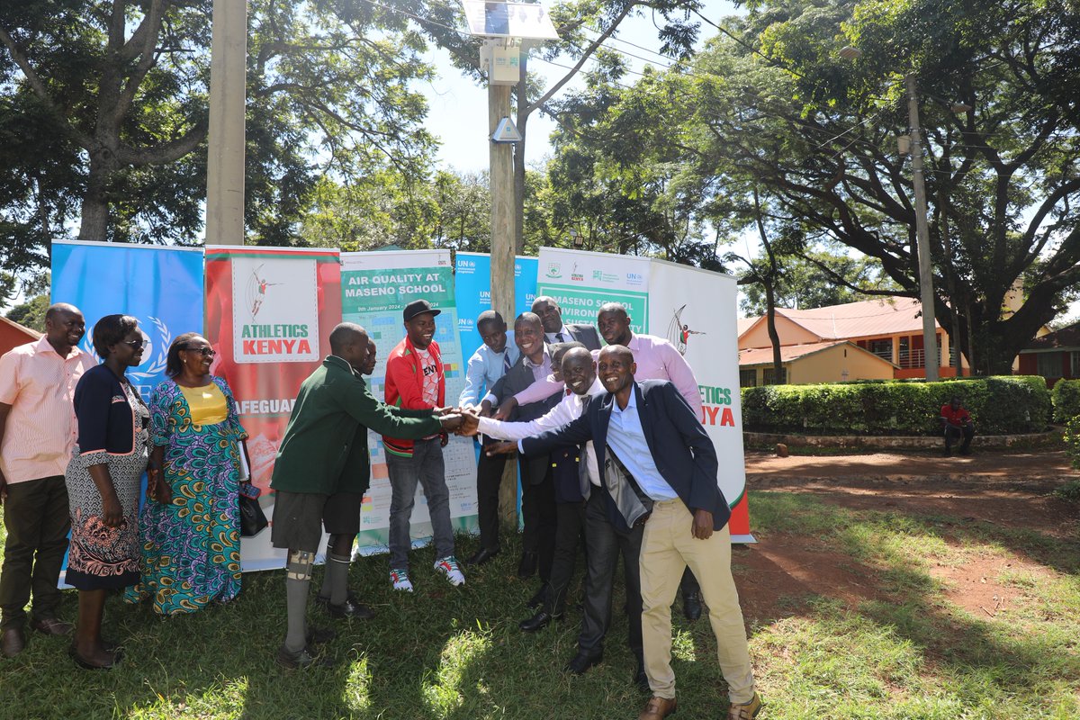 Located on the #Equator and founded in 1906, Maseno School is a beacon in academics and a giant in sports, esp basketball and rugby. We launched an air quality sensor provided to the school by @UNEP and @SEIresearch as part of clean air initiative in learning institutions.