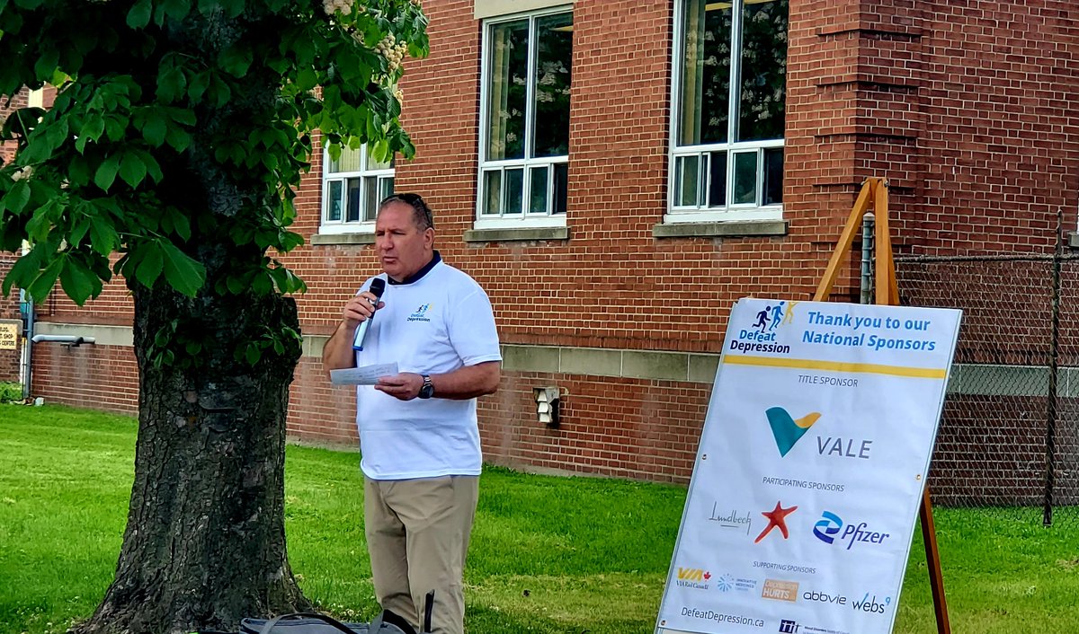 Thank you to @valeglobal (Canada) for renewing their Title Sponsorship of @DefDepression! Joined by @PortColborne, Mayor Bill Steele, @PortCares, and MDSC, they walked today to show their support for mental health! 💙👟 #ValeInAction 🔗Read more: bit.ly/3yw1YlF