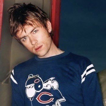 burgundyleavess's tweet photo. damon and snoopy is the best combination ever https://t.co/SQFFlkDthG