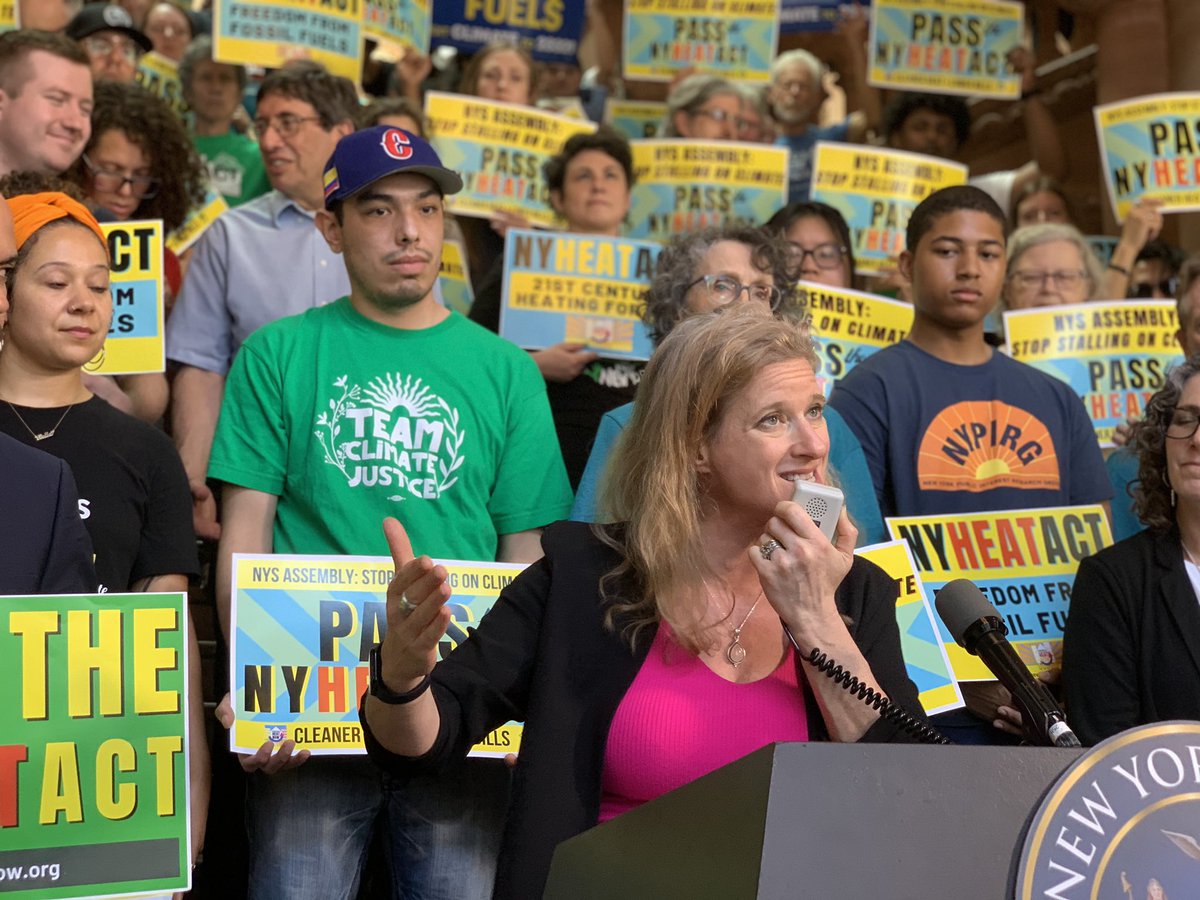 NY Renews tweet media