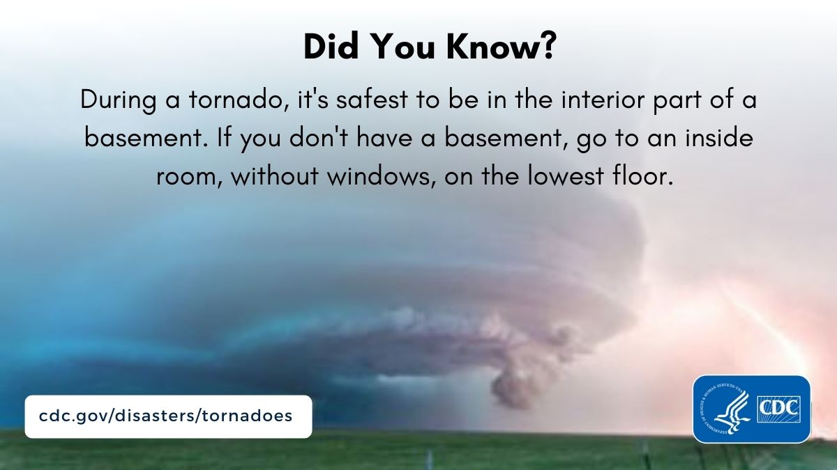 CDCEnvironment's tweet image. If you’re in a vehicle during a #tornado, do NOT try to outrun the tornado. Get to the closest shelter. If you’re outside and there’s no shelter nearby, go to a low-lying area such as a ditch or ravine. 

Learn more tornado safety tips: bit.ly/3HJFaji #SpringSafety