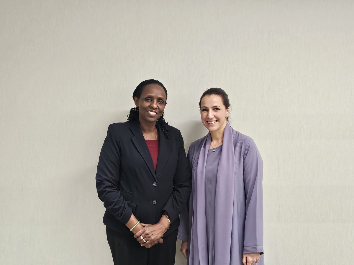It was such an honour to visit with HE Mariam at her new office at IHC &discuss areas of corporation given the huge conglomerate she runs & the hundreds of businesses that are looking for investment opportunities. Also discussed advancing partnerships with Africa thr @AGRA_Africa