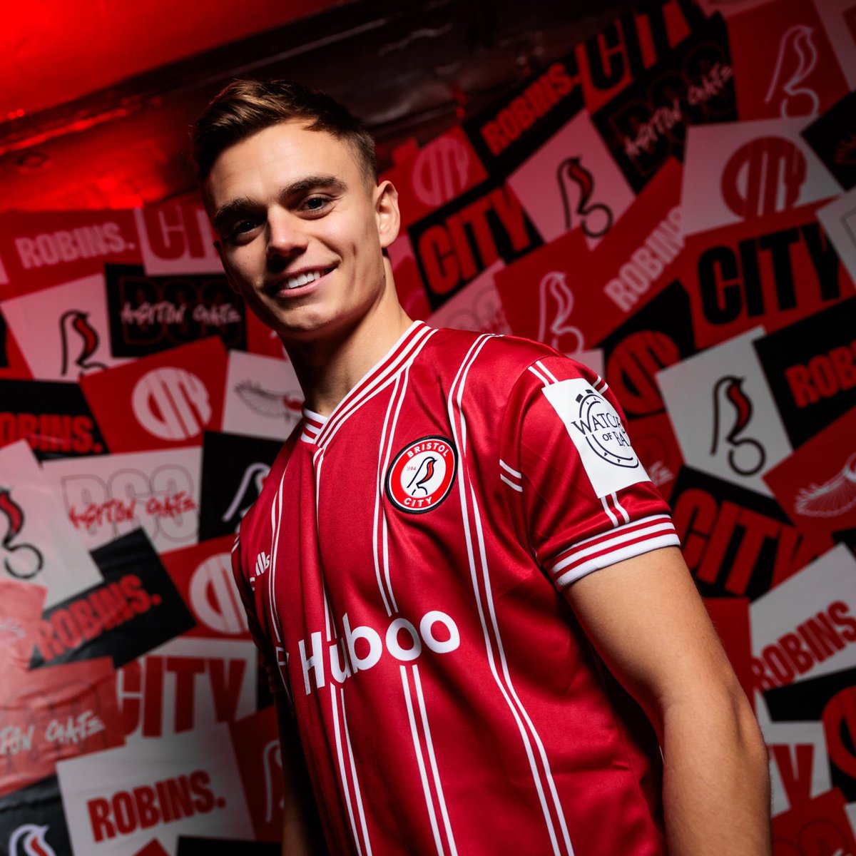 Este é Scott Twine, e é o 7 do Bristol… coma min agora mesmo 💨🏃🏻‍♂️‍➡️🚽 eh? <a href="/dietistarealist/">a Sandra Rg</a> esta non a esperabas… 🤣