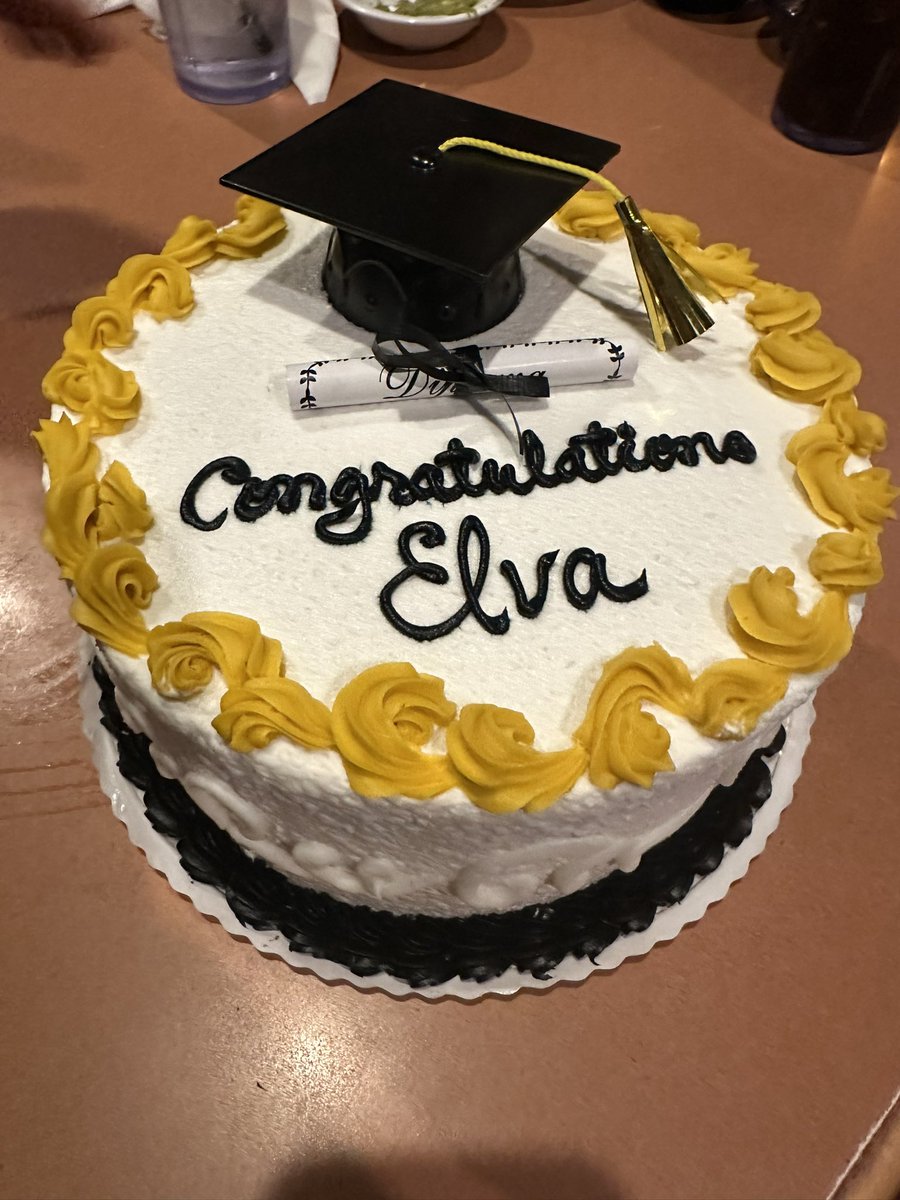 We are so excited to celebrate our amazing Elva today! She completed her studies and received her GED. We are so proud of you!! You inspire us all daily! @EISDMath @DrH_OnTheEdge @teri_silva @EISDTeachLearn