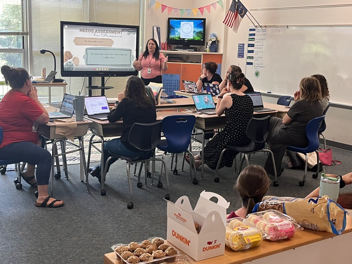 Amy lowe (@ajlowe22) on Twitter photo BT 3 capstone <a href="/BanksRoadES/">Banks Road Elementary School</a> with Samantha Rizza. She is working to expand literacy and getting books in the hands of students. Way to go Ms. Rizza <a href="/WCPSSTSP/">Teacher Support</a> BT 3 capstone <a href="/BanksRoadES/">Banks Road Elementary School</a> with Samantha Rizza. She is working to expand literacy and getting books in the hands of students. Way to go Ms. Rizza <a href="/WCPSSTSP/">Teacher Support</a>