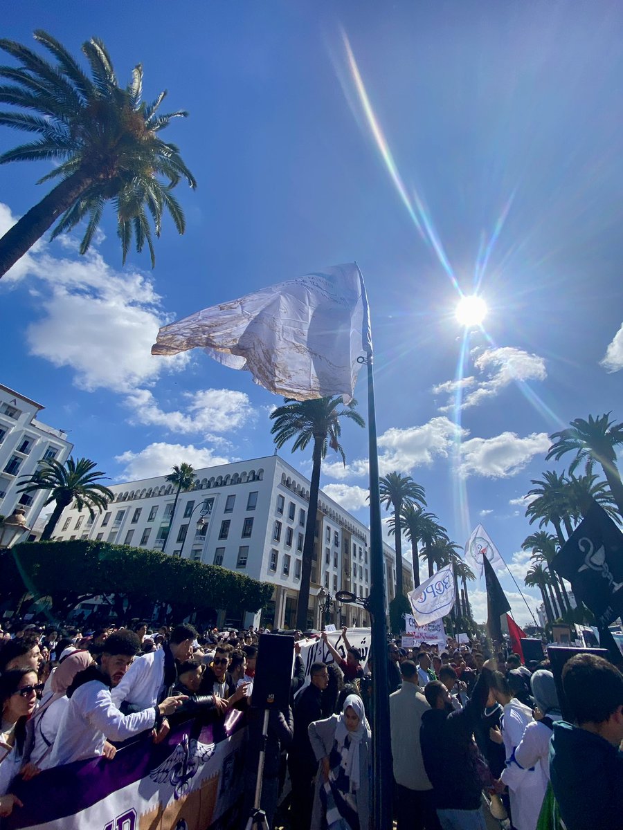 #DoctorsUnderOppression
#Ne_Touche_Pas_A_Ma_Formation
#Ne_Touche_Pas_A_Mon_Representant
#التكوين_الطبي_و_الصيدلي_بالمغرب_يحتضر