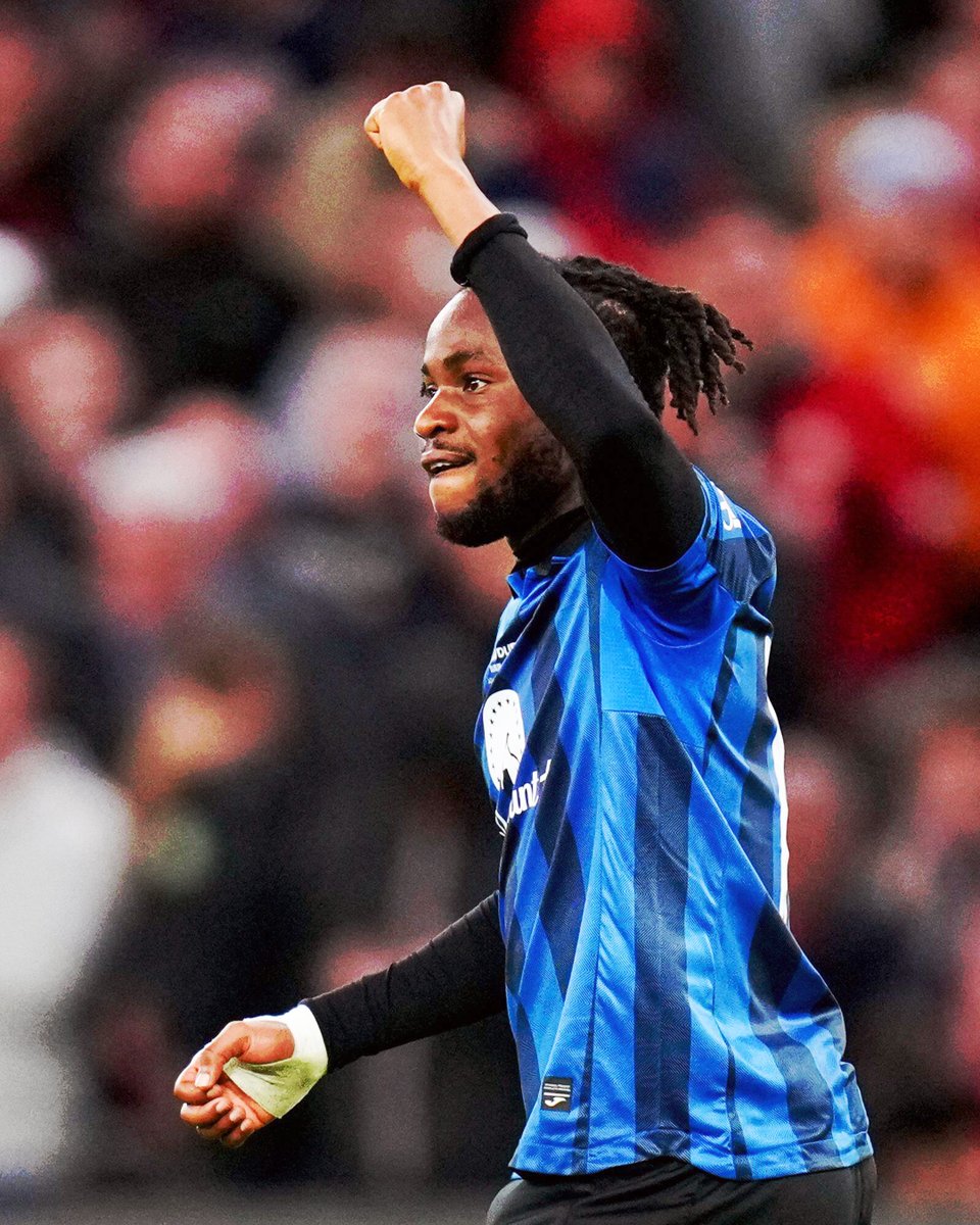 CAFCofficial's tweet image. The first ever player to score a hat-trick in a @EuropaLeague final! 🤩

Made in Charlton ❤️

#cafc | @CharltonAcademy | @ValleyGold