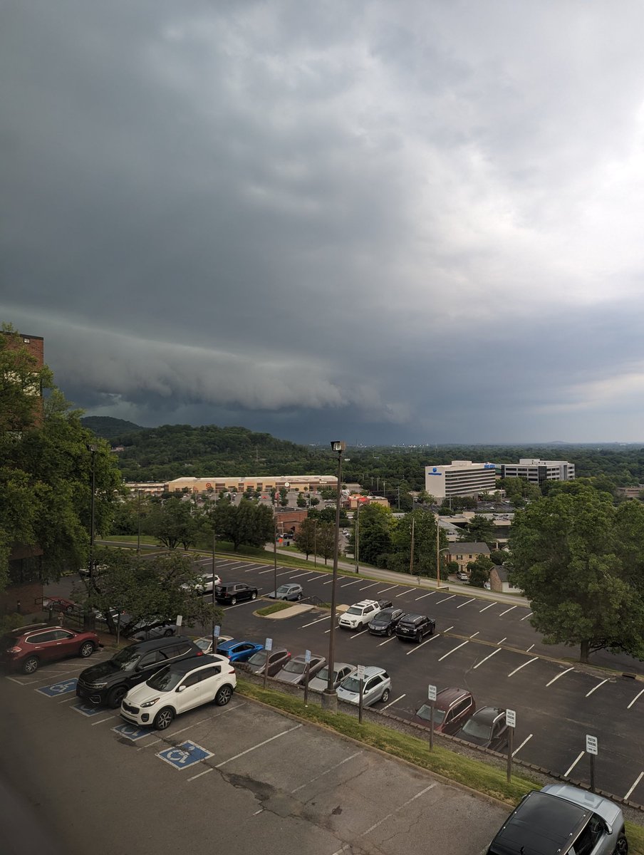kabynum42's tweet photo. @NashSevereWx #tspotter

In Brentwood (OHB/65) looking to the NWish https://t.co/kcTqa2DnfV