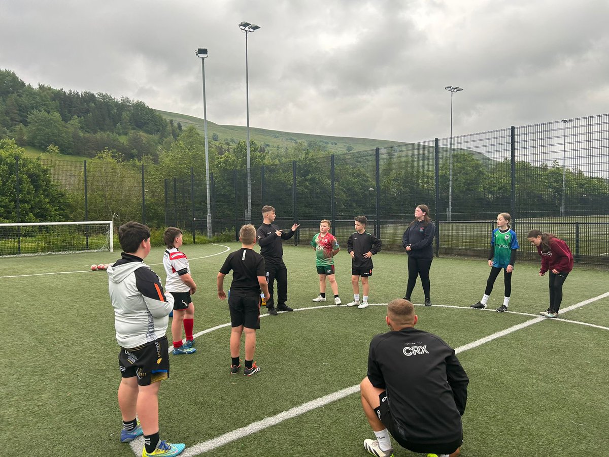 What a great week so far on the “Give Rugby A Try” project with @BGYouthService at Tredegar and Ebbw Vale. These sessions are for children of any ability,no need to book on and free of charge The next session is at Abertillery Friday @dragonsrugby @tredegarwales @BlaenauGwentCBC