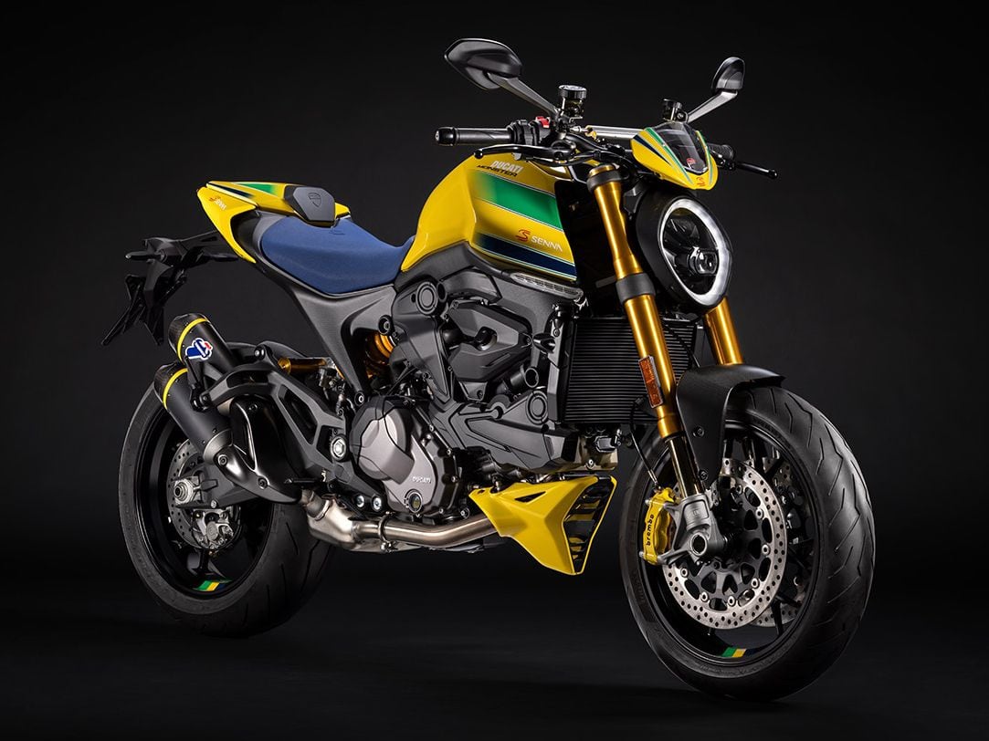 #Bikes Ducati Monster Senna First Look dlvr.it/T7G7RK