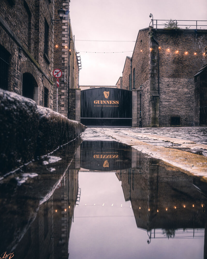 In 1759, Arthur Guinness signed a 9,000 year lease for the St. James’s Gate Brewery, Dublin. The cost? Just £45 per year in annual rent 😱 Is The Guinness Storehouse worth it? lovetovisitireland.com/is-the-guinnes…