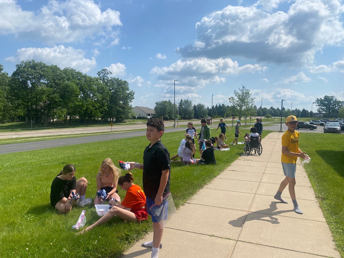 Tie Dye was so much fun today!! Enjoying our last days together 🥲