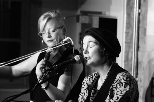 Delighted to return to Café Bicyclette #PatioSeries this summer!
Thu Jun 27, 2024, at 7pm
Café Bicyclette at La Cité Francophone
8627 91 Street Edmonton, AB T6C 3N1
Maria Dunn with Shannon Johnson
Tickets on sale May 23 at noon!
Ticket Link: buff.ly/4bO0PUO