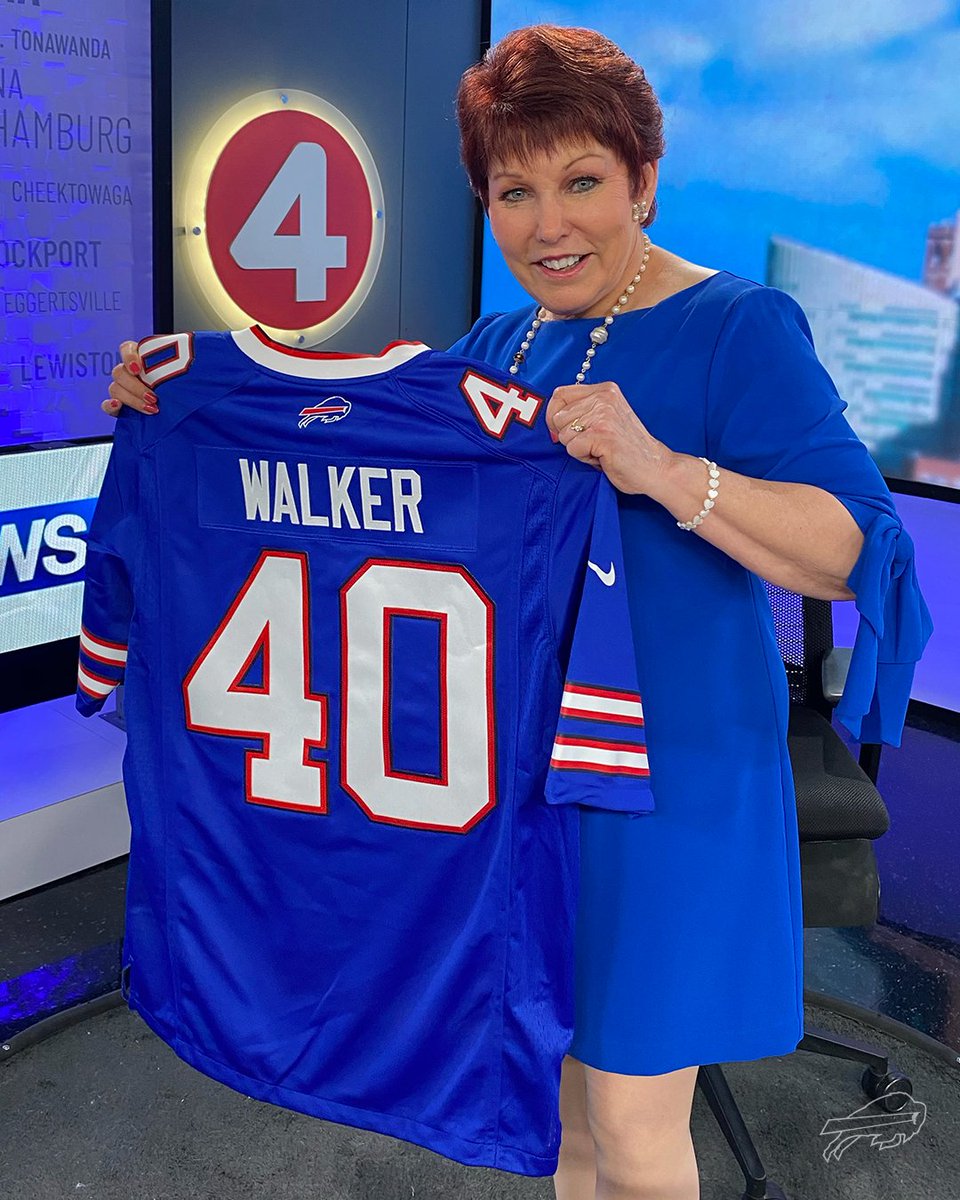 For the past four decades, her work on TV and in the Buffalo community is unparalleled. Congratulations to @JacquieWalker4 on reaching 40 years with @News4Buffalo! 👏