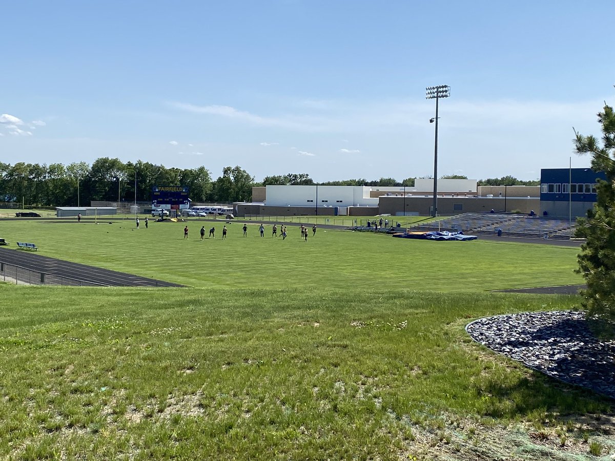 Pretty awesome to drive by and see some Falcons slinging the 🏈 around on their own <a href="/FHSFalconFB/">Fairfield Falcon Football</a> 

Friday night lights will be here before you know it!