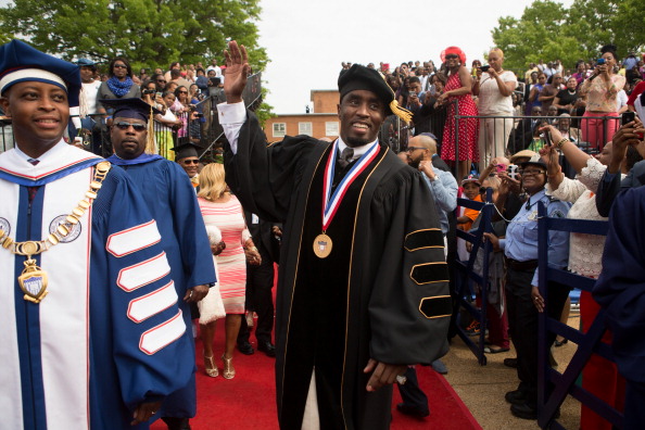 Will Howard University Revoke Diddy’s Honorary Degree? Calls Grow Amid Sex Assault Lawsuits, Video Attacking Cassie trib.al/AEW5nYB