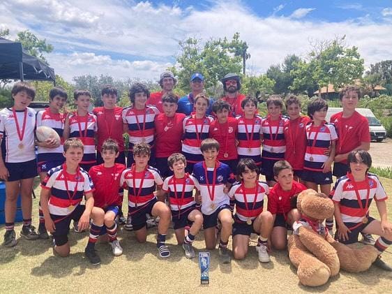 Federación de Rugby de Madrid (@rugbymadrid) on Twitter photo #RugbyBase ¡ENHORABUENA A ALCOBENDAS Y LICEO POR SU GRAN FESTIVAL NACIONAL M12!🏆
Desde la FRM, felicitamos al <a href="/AlcobendasRugby/">Silicius Alcobendas Rugby</a>🥇 y al <a href="/CRLiceoFrances/">Club de Rugby Liceo Francés</a>🥈 por proclamarse campeones y subcampeones del Festival Nacional M12
Gran compañerismo entre ambos equipos👏
#RugbyMadrid #RugbyBase ¡ENHORABUENA A ALCOBENDAS Y LICEO POR SU GRAN FESTIVAL NACIONAL M12!🏆
Desde la FRM, felicitamos al <a href="/AlcobendasRugby/">Silicius Alcobendas Rugby</a>🥇 y al <a href="/CRLiceoFrances/">Club de Rugby Liceo Francés</a>🥈 por proclamarse campeones y subcampeones del Festival Nacional M12
Gran compañerismo entre ambos equipos👏
#RugbyMadrid
