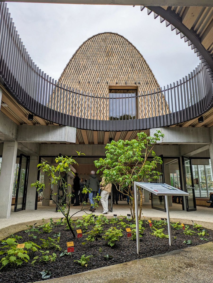 Alliance of Bioversity International and CIAT tweet media