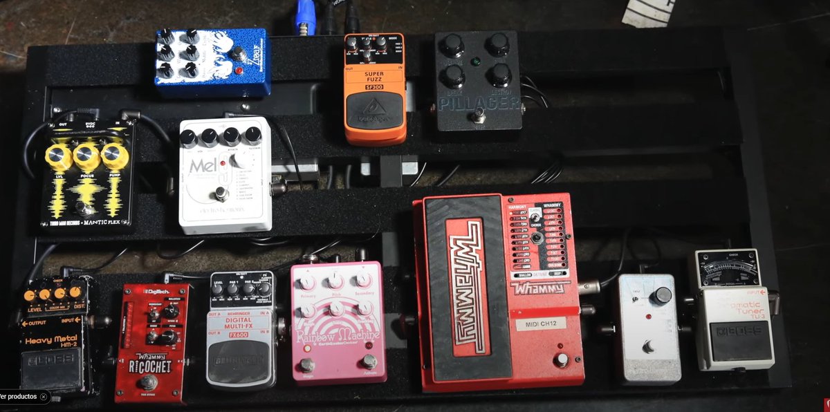 Totalmente obsesionado con la pedalera de Erick de Loathe: un behringer multi fx y un HM2 para el meme, un emulador de mellotron para llorar un rato, y mas fuzz de los necesarios como debe ser.