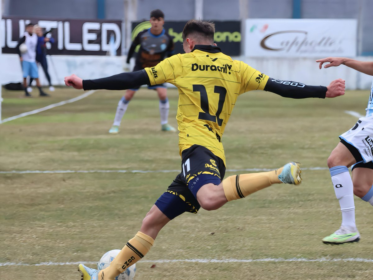 #FútbolProfesional ⚽

🌓 Postales de la igualdad de COMU ante Argentino de Quilmes en la Barranca.

📸 <a href="/pregon_cmorales/">Claudio Morales</a> <a href="/paolagalvanph/">paola galvan</a>