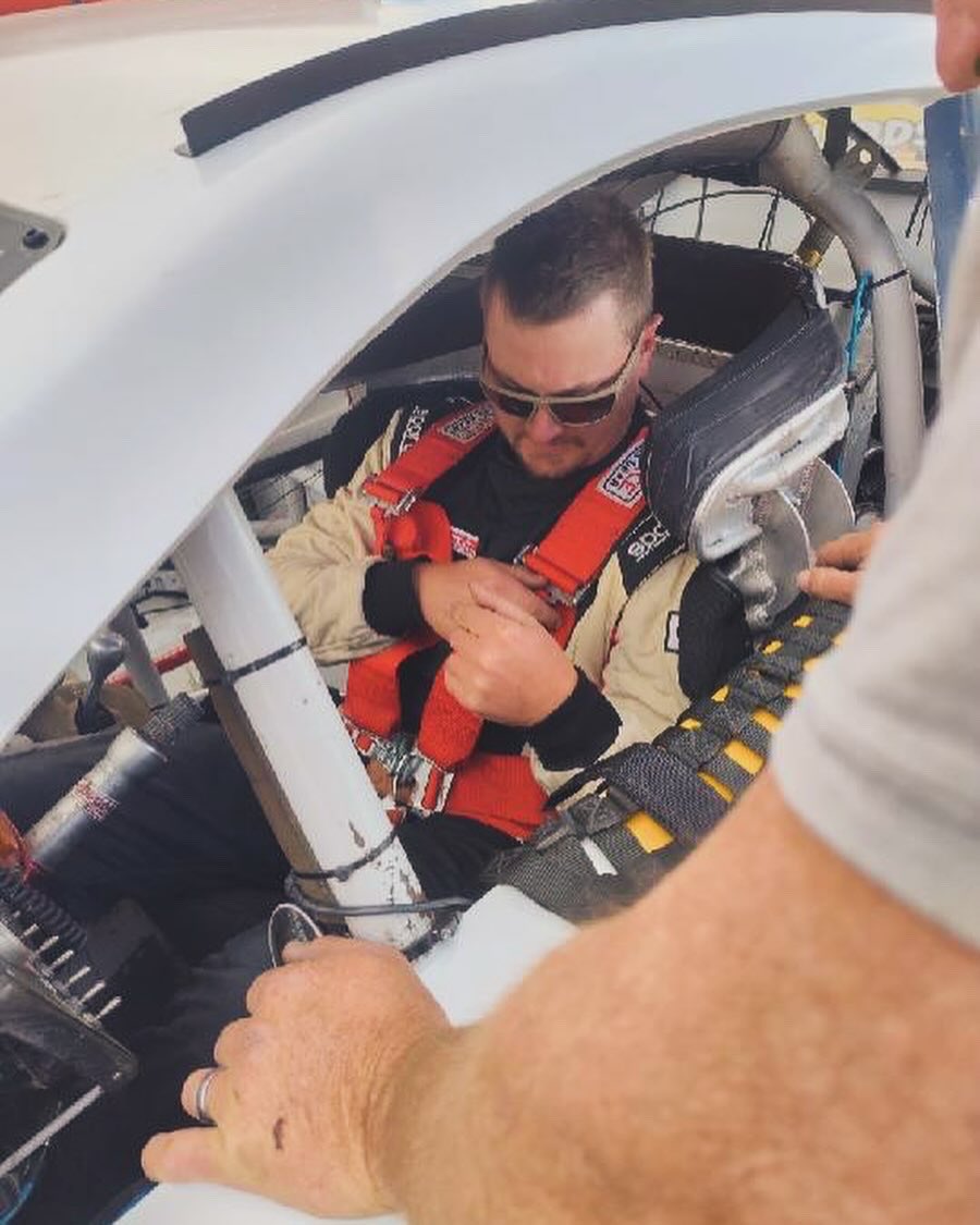CCM_racing's tweet photo. CCM Racing was back on-track last week, though not where you might expect! 

Team owner Eric Caudell hauled the No. 7 car out west to the Suika Circuit, a multi-purpose motorsports complex located near the Sandia Mountains in Albuquerque, New Mexico. https://t.co/UxErFbc4GY