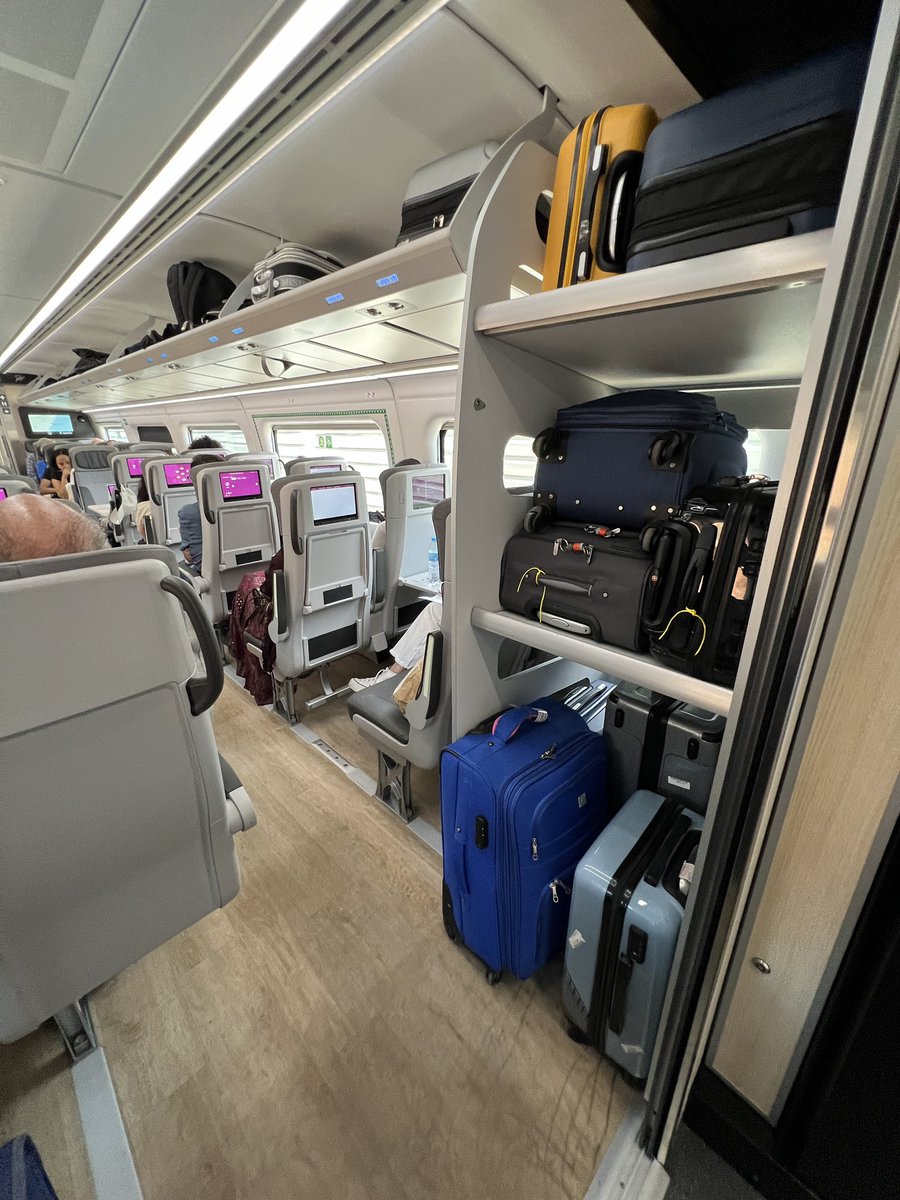 Adrián Torres tweet media