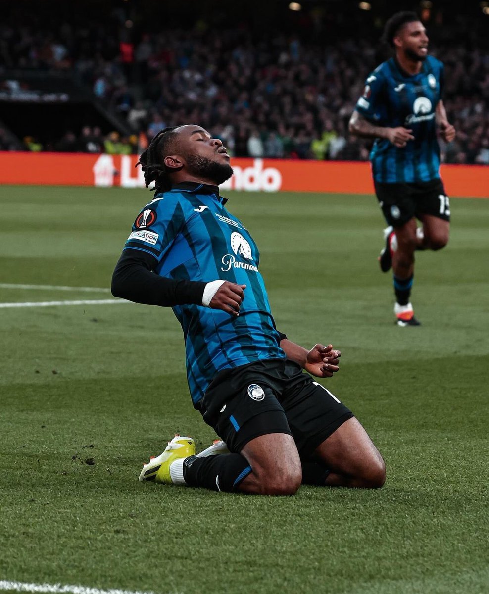Futmax_io's tweet photo. Com uma performance espetacular, Atalanta quebra a invencibilidade do Bayer Leverkusen e conquista seu primeiro título internacional! 🤩🏆 https://t.co/OHqTLW31Lf