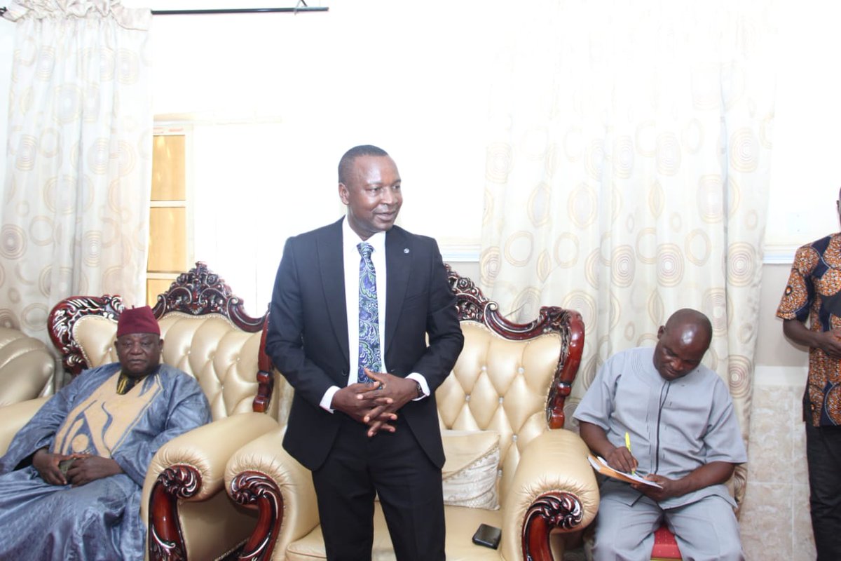 plasmeda's tweet photo. Courtesy visit by the NG CARES team to the Mishkaham Mwaghavul to intimate him on the application forms for nano businesses' grant which will facilitate recovery of IDPs businesses that have been affected by COVID-19 https://t.co/eRxrnD8aXt