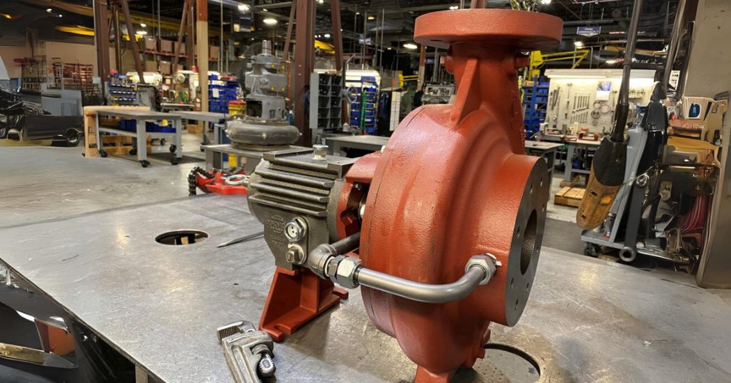 EmpoweringPumps's tweet photo. #CornellPump has launched the new Z-Series, an ANSI-compatible process pump line. Key features include flange-to-flange compatibility with #ANSIStandards, and  construction materials such as Ductile Iron. Discover the versatility of the Z-Series! https://t.co/SJBztOa55c https://t.co/YlfsodFsOf