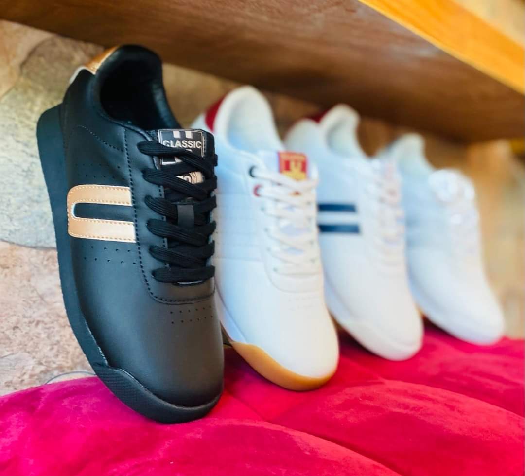 KamarStore's tweet image. Hoy #Miercoles llévate un par de  #Urban nueva colección + 1 par totalmente gratis en estilos seleccionados 😱🤯😻🥳

#NoTeLoPodesPerder #Moda2024 #promociones #zapatos