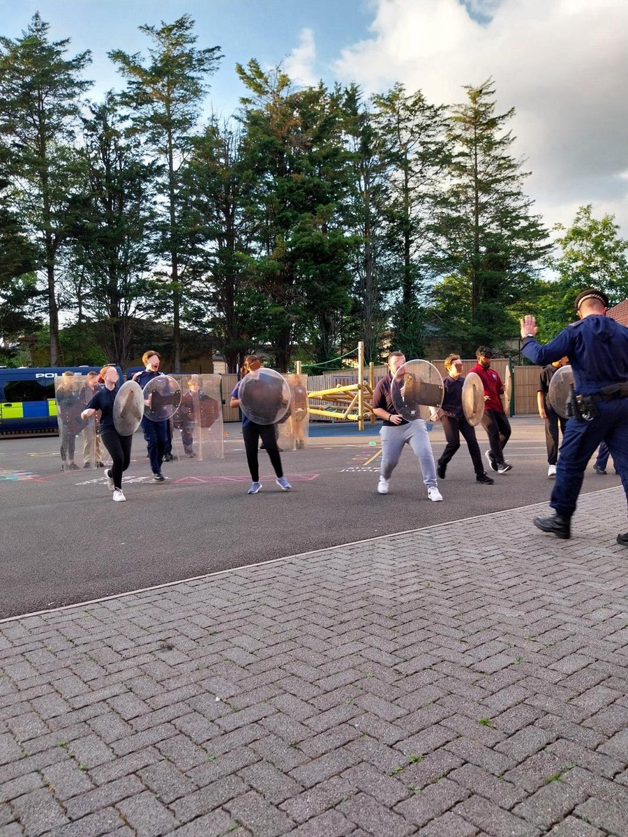 MetTaskforce's tweet photo. TSG U54 had a great time on Monday showing @MertonVPC at Melrose School in Mitcham what the TSG do. The cadets learned about our roles and even practiced some shield tactics with the team! Great team work and enthusiasm. Thanks for having us! https://t.co/NQwL7961Gx