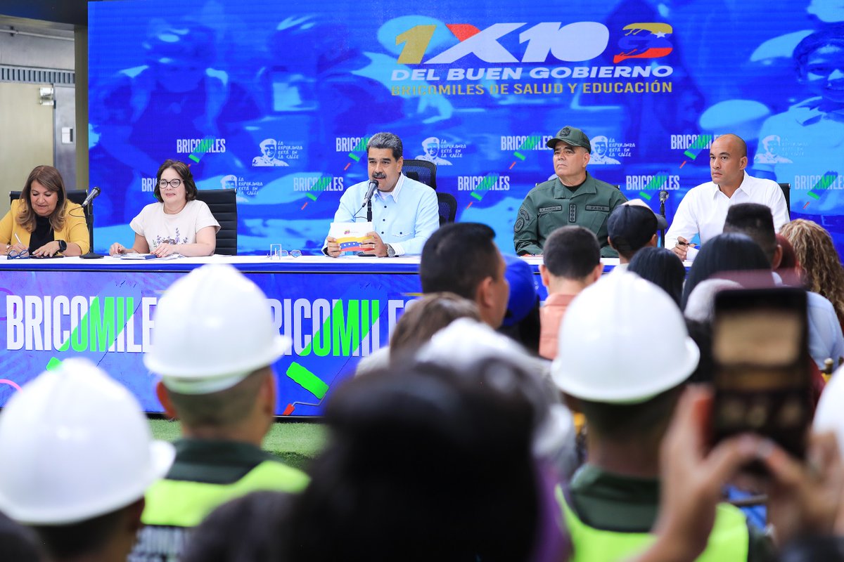 #Entérate 📰 | Presidente @NicolasMaduro constata avance de las Bricomiles ➡️ goo.su/frdo