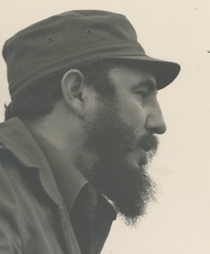 Fidel: "En nuestras manos está vencer todos los obstáculos que tengamos delante; en nuestras manos están todas las oportunidades de crear, y todas las oportunidades de luchar contra los enemigos de nuestra Revolución". 
#LaHabanaDeTodos 
#LaHabanaViveEnMí