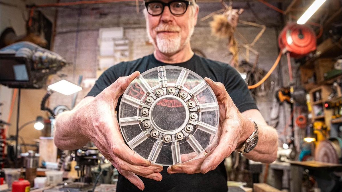 NEW! Adam Savage's Miniature Vault Door Build! (Part 2) m.youtube.com/watch?v=OoMgiX…