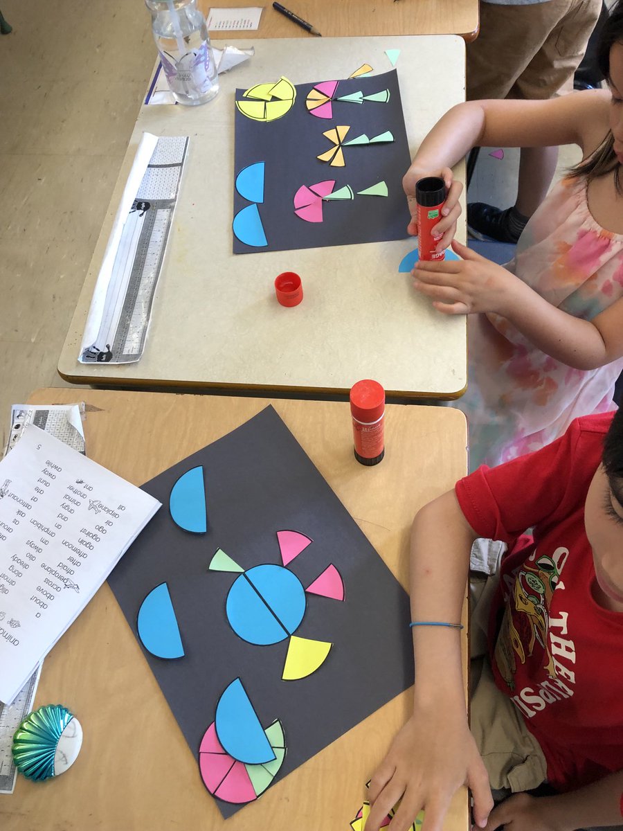 MsKaraoulis tweet media