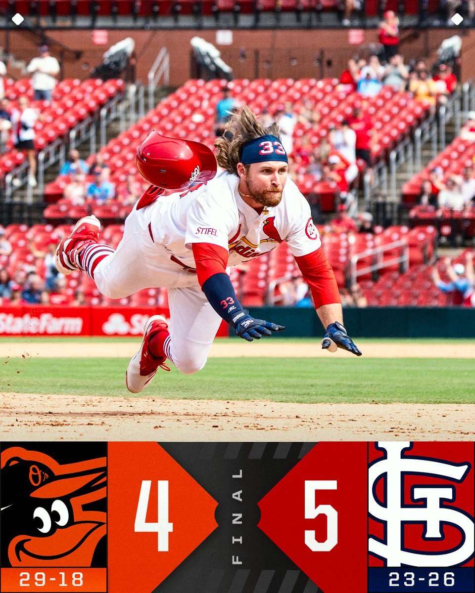 MLB's tweet photo. The @Cardinals sweep the day and sweep the series! https://t.co/I0a2CbHxoM