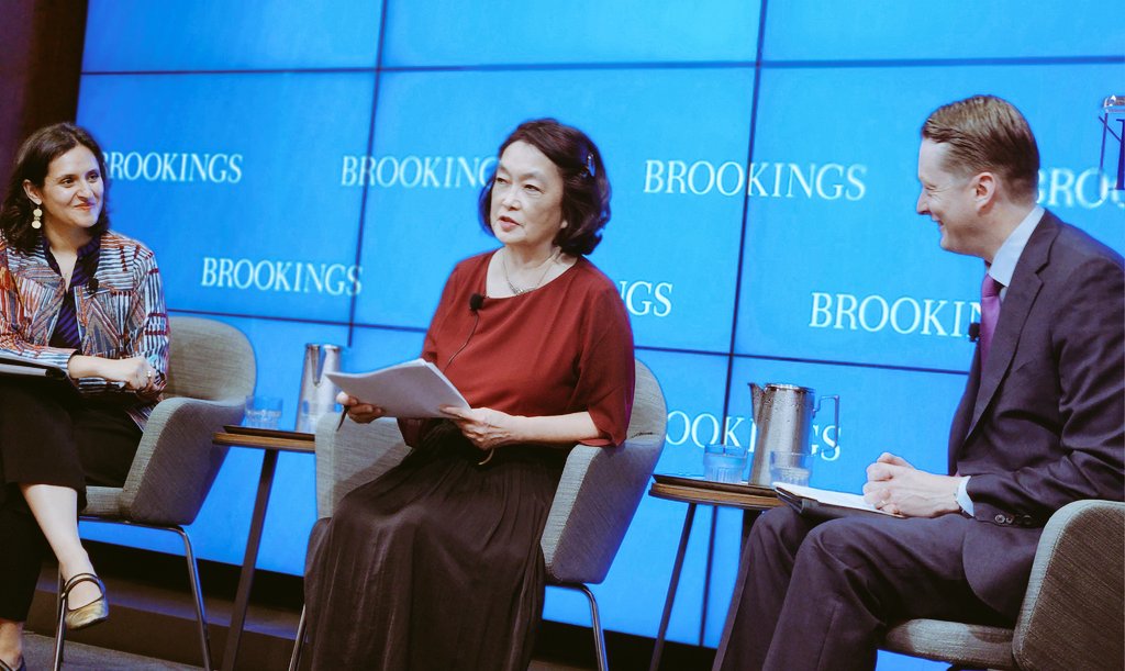 An honour to introduce the 19th #AronLecture at @BrookingsInst today. Thought-provoking exchanges on #China, with a lecture from Prof Anne Cheng, followed by a debate with @ryanl_hass, moderated by @tara_varma. Thank you to all involved in this superb event!