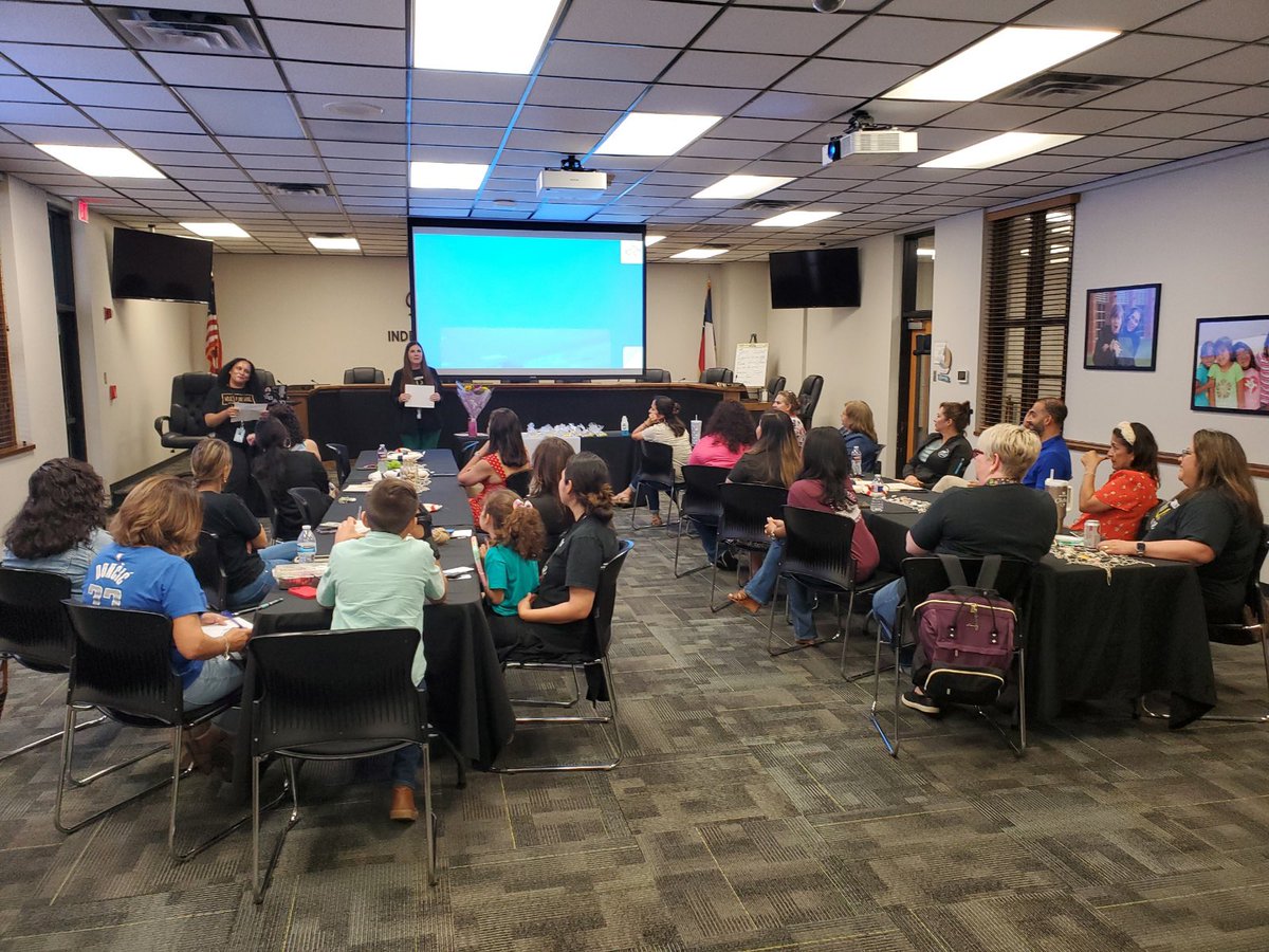 Milly Colón, MS. Ed. (@colonmillyed) on Twitter photo End of year celebration with my amazing team. <a href="/RoyseCityISD/">Royse City ISD</a> Dual Language Teachers Rock. <a href="/RC_BilingualESL/">RCISD Multilingual Services</a> End of year celebration with my amazing team. <a href="/RoyseCityISD/">Royse City ISD</a> Dual Language Teachers Rock. <a href="/RC_BilingualESL/">RCISD Multilingual Services</a>