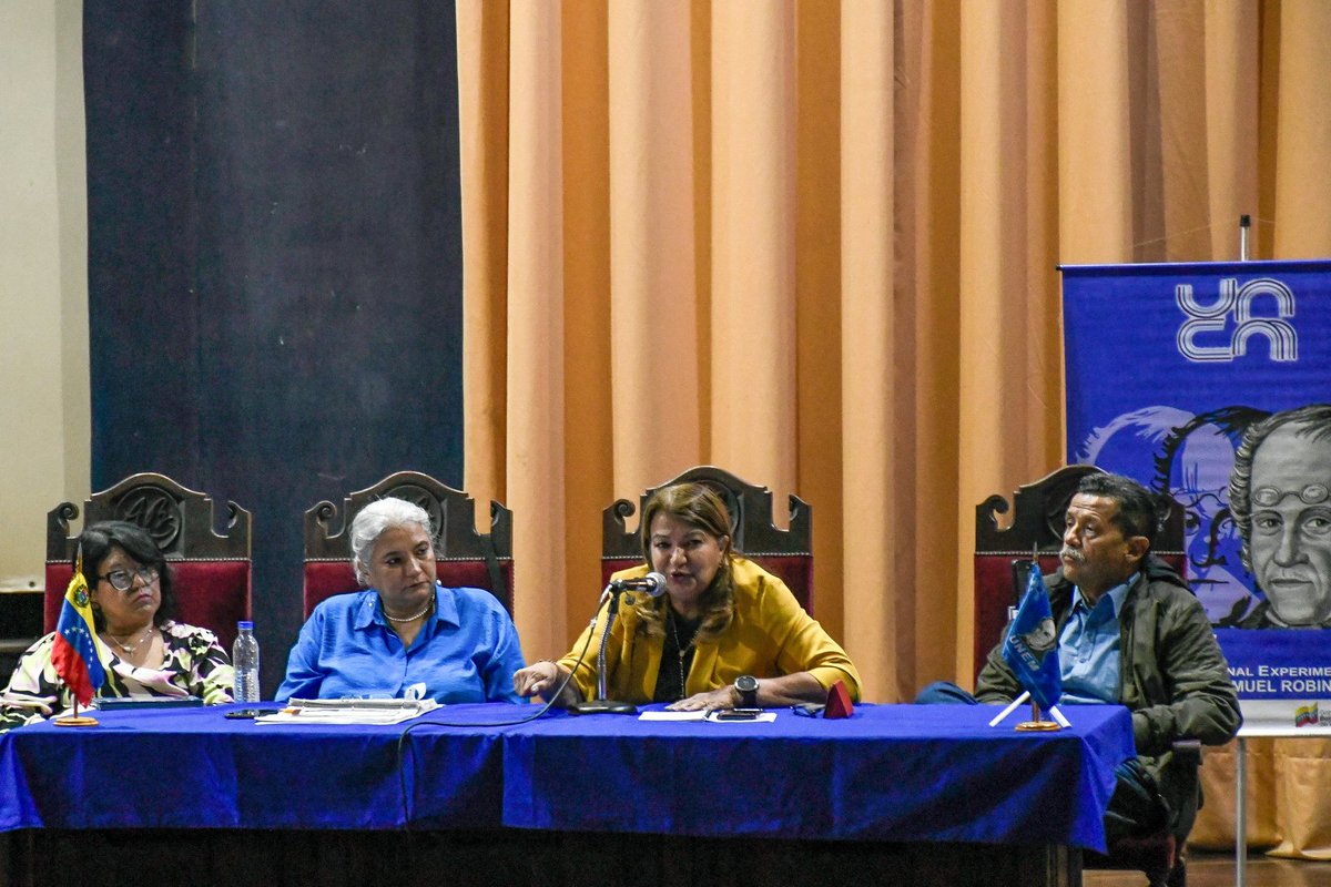 En un encuentro lleno de saberes y conocimientos, asistimos al 2° día de la Jornada de Formación para la Gestión Territorial UTGU 2024-2026 de la @SomosUnem. @NicolasMaduro @MPPEDUCACION