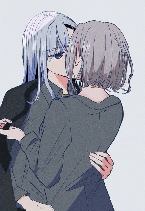 「grey hair hug」 illustration images(Latest)