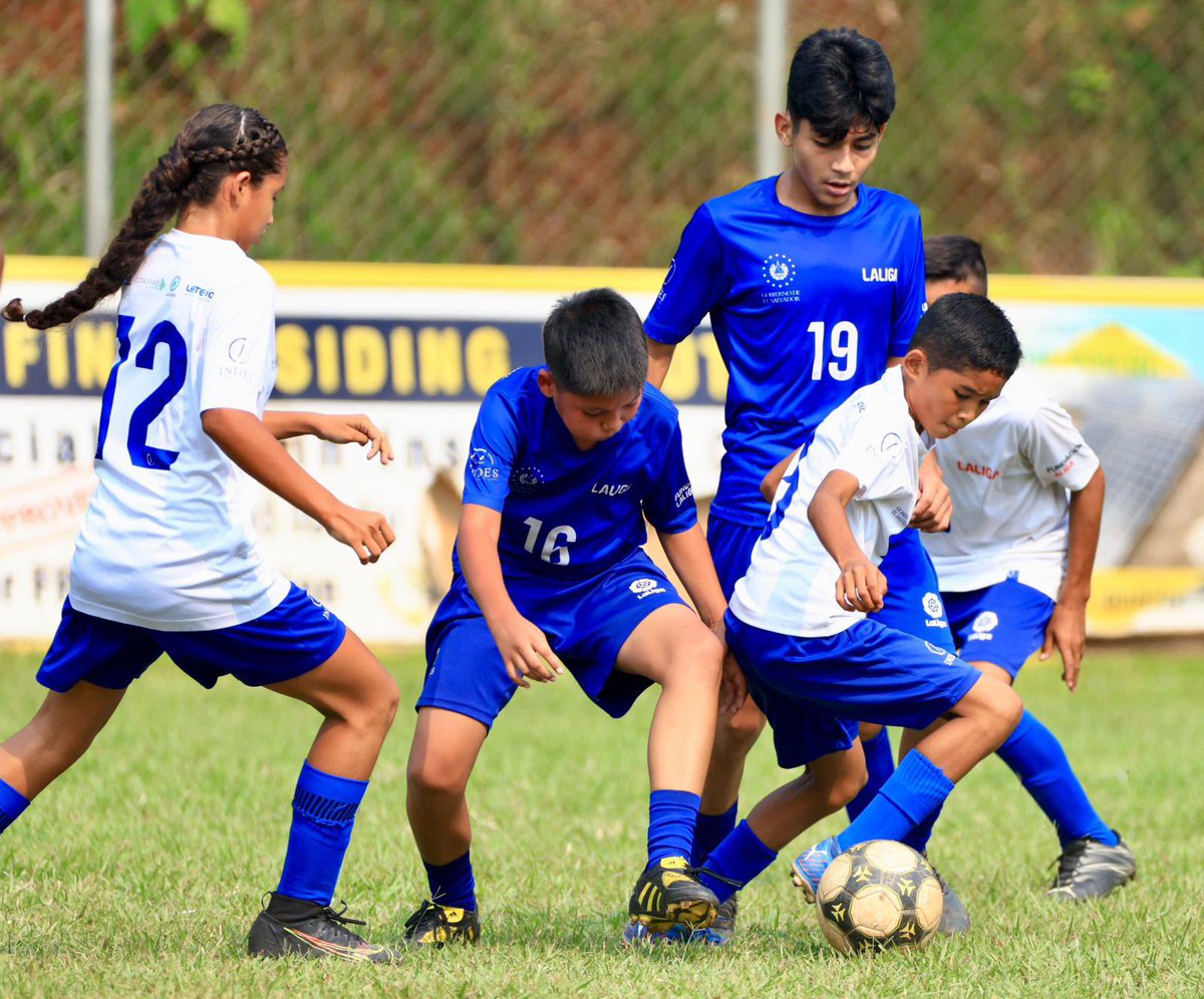 indeselsalvador's tweet photo. #CopaAlevines | Sensuntepeque se adelanta en la serie de semifinal de la Copa Alevines al ganar 2-1 a Jiquilisco. El juego de vuelta se realizará el próximo viernes 31 de mayo en el Estadio Topiltzín.

#ConstruyendoElCamino https://t.co/1RQxXzPkde