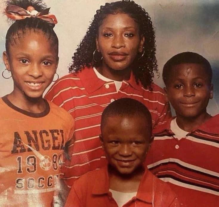 Photo of 10-years-old Nba Youngboy and his family surfaces