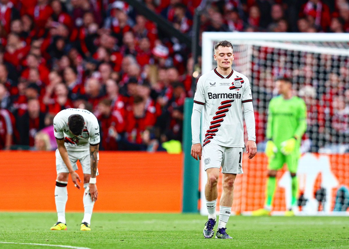 🚨 Pour la première fois de la saison, le Bayer Leverkusen jouait un match diffusé à la télévision 📺

Résultat ? Défaite 3-0 net et sans bavure😱🤯