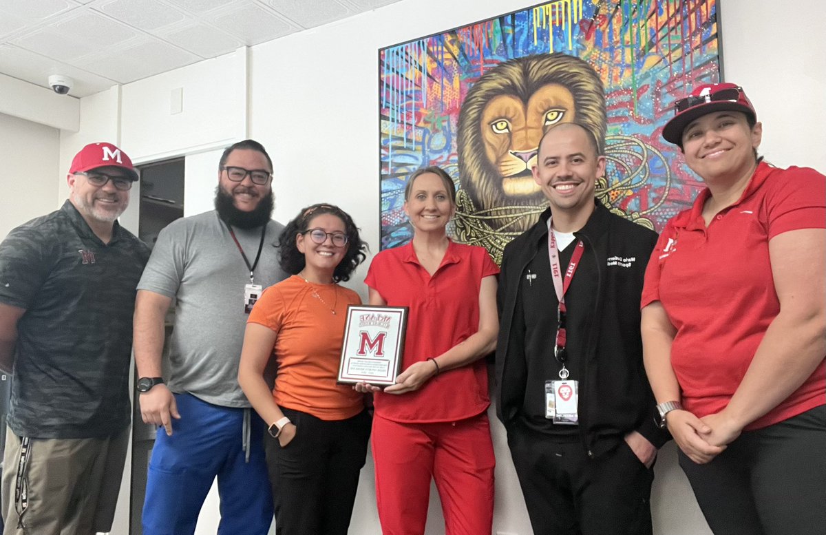 Suzy Ghattas MAT,ATC,CSCS 🦅 tweet media